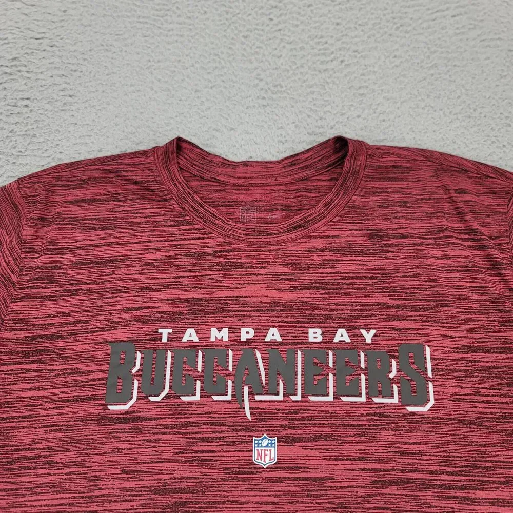 Nike Shirt Mens Large Red Tampa Bay‎ Buccaneers Spellout NFL Football Outdoors